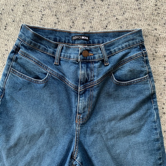 Fashion nova jeans - Picture 2 of 4